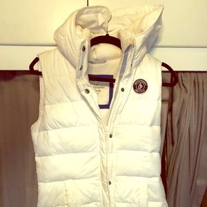 A&F white puffy vest